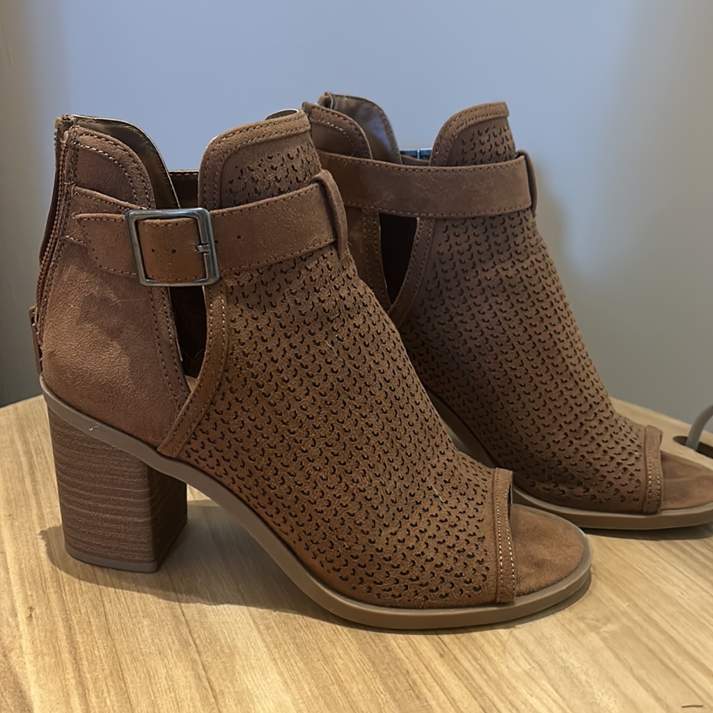 Universal Thread // Booties